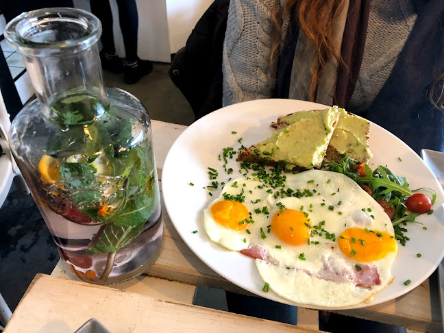 Comentarii opinii despre Lovely Day bistro