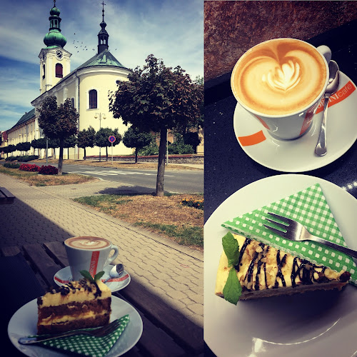 Comentarii opinii despre Café Monastero