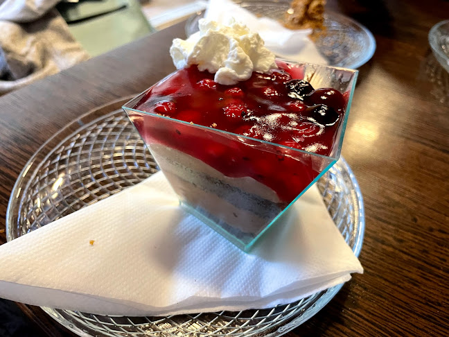 Cukrárna U Radnice - Gastronomie a pohostinství