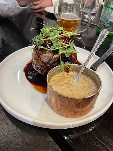 LA VIE - Gastronomie a pohostinství