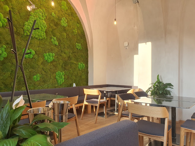 Comentarii opinii despre UM café učňovská kavárna