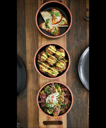 Fully Belly - Bistro * Bar * Tapas & Food Truck - Předměstí