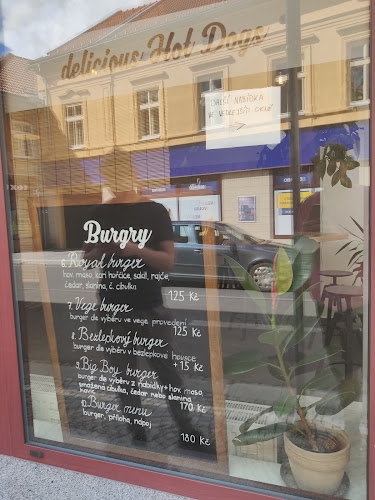 Comentarii opinii despre Snackdog Bistro