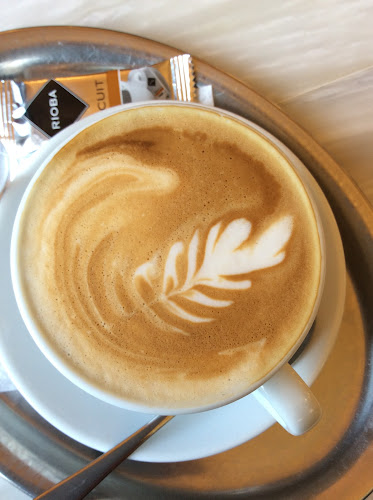 Opinii despre Café Mahler în Olomouc - Gastronomie a pohostinství