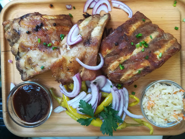 The Wall Pub - Gastronomie a pohostinství