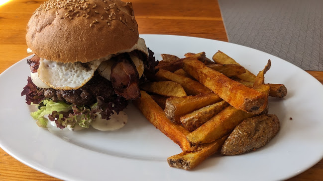 Opinii despre Henry Burgers Na Radnici în Pardubice - Gastronomie a pohostinství