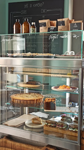 Opinii despre Letec espresso bar în Praha - Gastronomie a pohostinství