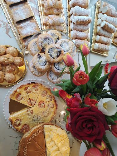 PICCADILLY STORE & CAFFE - Brno