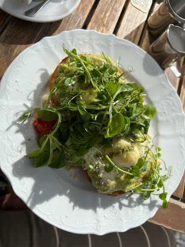 Eliášova 279, 160 00 Praha 6-Bubeneč