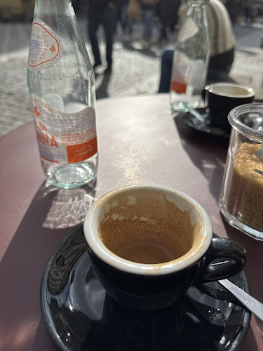 Comentarii opinii despre Coffee Cube Black