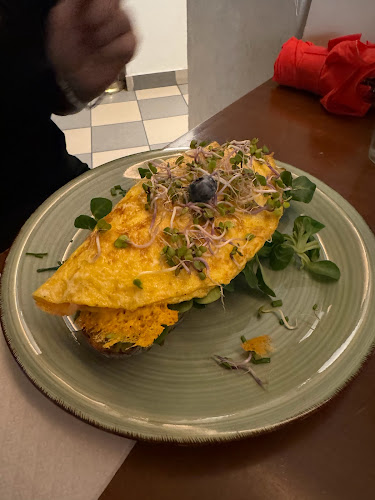 Kafe v rozkladu - Gastronomie a pohostinství