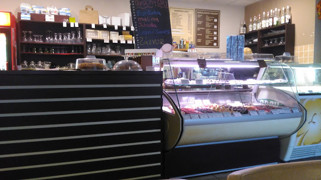 Opinii despre Cukrárna U Radnice în Litvínov - Gastronomie a pohostinství
