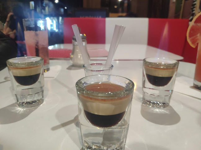 Comentarii opinii despre Retro - kavárna, snídaně a koktejlový bar