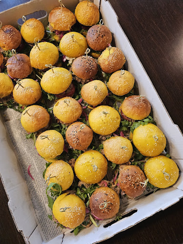 Comentarii opinii despre Charlie's Bistro