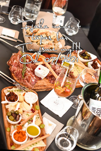 Opinii despre Fjaka Wine & Tapas bar în Hradec Králové - Gastronomie a pohostinství