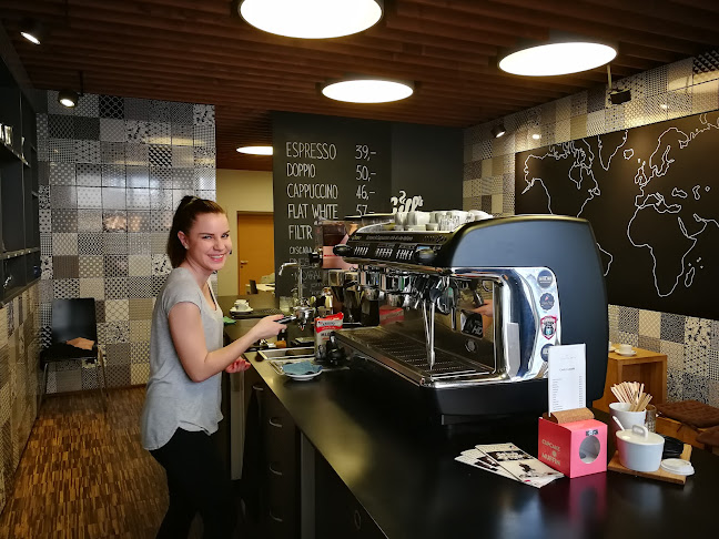 Comentarii opinii despre Gill's Coffee Espresso Bar