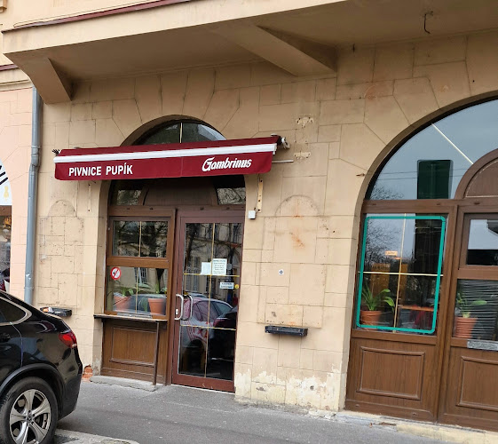 Anna Stabenowová - Pupík - Karlovy Vary