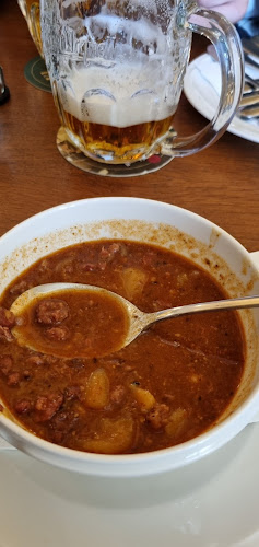 Comentarii opinii despre Restaurace Malostranská beseda