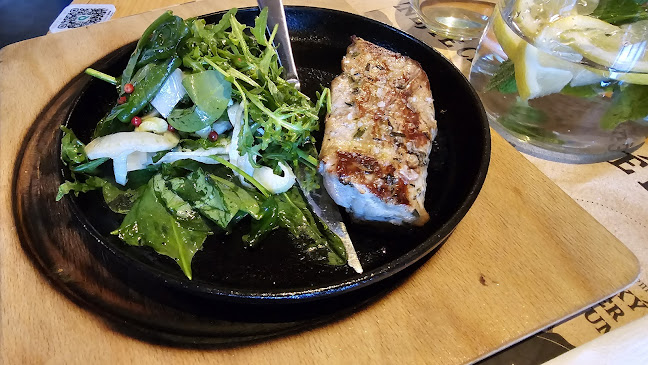 Pizza Coloseum OC Karolina - Gastronomie a pohostinství