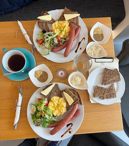 Opinii despre Café v zahradě în Praha - Gastronomie a pohostinství