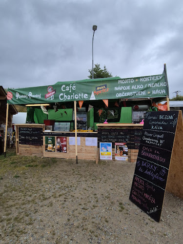 Opinii despre Café Charlotte în Plzeň - Gastronomie a pohostinství