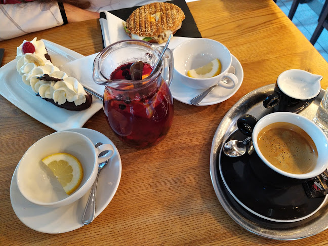 Cafe Reunion - Gastronomie a pohostinství