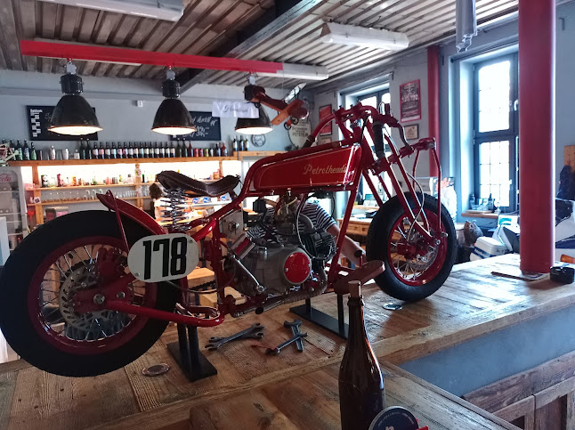 Comentarii opinii despre FABRIKA café bar