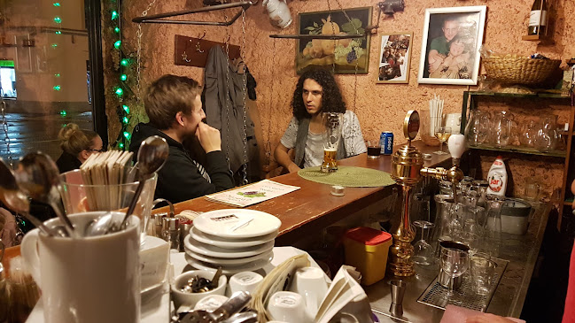 Comentarii opinii despre Charlie Vínko