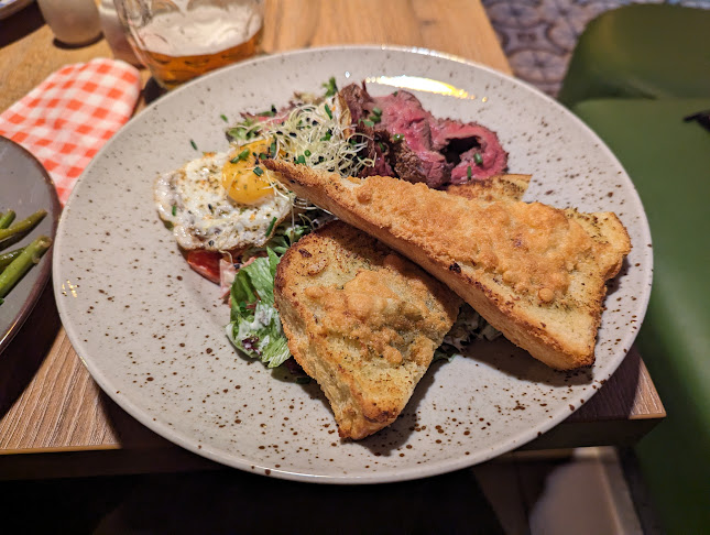 Bažantovna Suzie's | grill - pizza & pasta