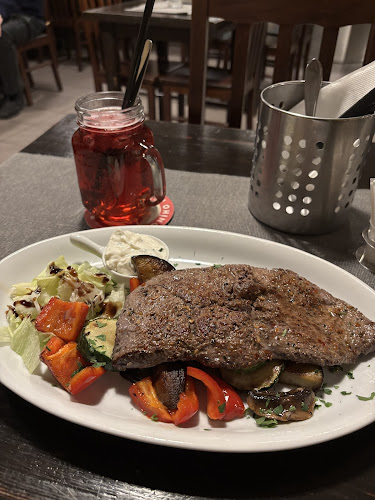 Opinii despre Pod Vyšehradem în Praha - Gastronomie a pohostinství