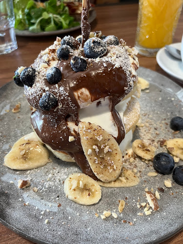 Comentarii opinii despre Sector B