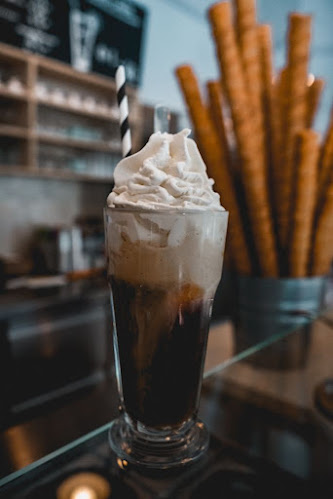 Zmrzlinárna - Gastronomie a pohostinství