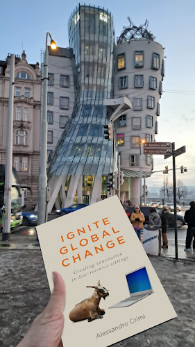 Comentarii opinii despre Tančící dům - Ginger & Fred Restaurant