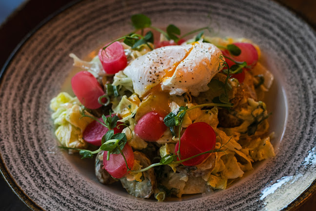 The Farmers' Market Bar & Grill