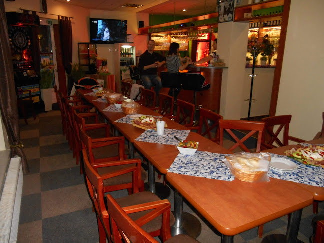 Opinii despre Cafe Mauro Bar în Vyškov-Předměstí - Gastronomie a pohostinství