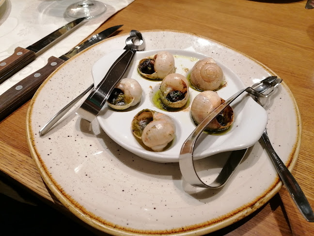 Bílá kráva - steaky a francouzská venkovská kuchyně