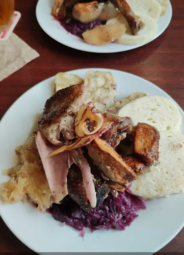 Opinii despre Restaurace U Slunce (penzion) în Dolní Kamenice - Gastronomie a pohostinství