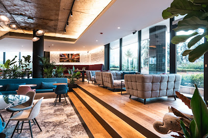 Eclipse Lounge Bar & Restaurace