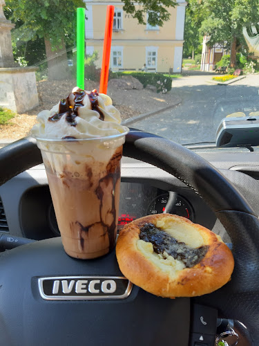 Kavárna Peřeje - Gastronomie a pohostinství