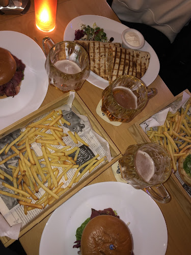 Opinii despre CP1 Café & Wine bar în Staré Město - Gastronomie a pohostinství