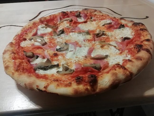 Pizzeria u Zamku - Gastronomie a pohostinství