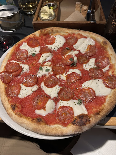 Opinii despre Grosseto Vinohrady în Praha - Gastronomie a pohostinství