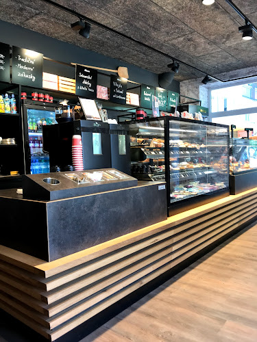 Opinii despre Pekárna Sázava în Pardubice - Gastronomie a pohostinství