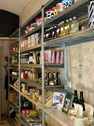 Opinii despre Triko kafe & koloniál în Praha 5 - Gastronomie a pohostinství