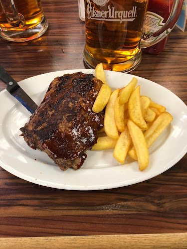 Restaurace HOOTERS Havelská - Gastronomie a pohostinství