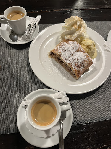 Opinii despre Pod Vyšehradem în Praha - Gastronomie a pohostinství