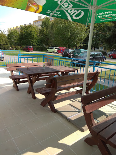 Komunitní centrum a kavárna MEZI DOMY