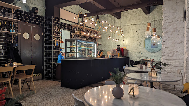 Opinii despre Phill's Corner în Praha - Gastronomie a pohostinství