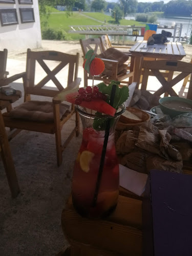 Opinii despre ZATOKA BEACH CLUB în Soběšovice - Gastronomie a pohostinství