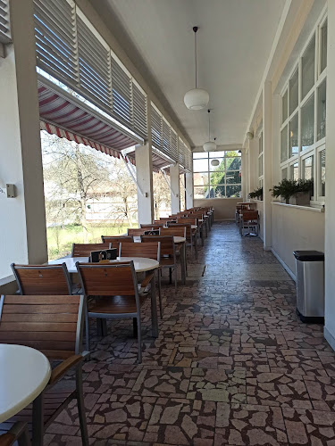 Divadelní restaurace a kavárna Luhačovice - Gastronomie a pohostinství